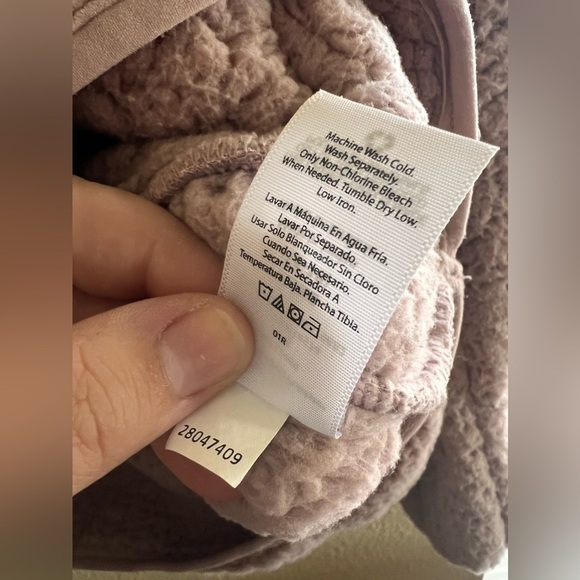 Time and Tru Sherpa Fluffy Teddy Pullover Light Pink Women's Size 16/18 XL - Picture 4 of 8